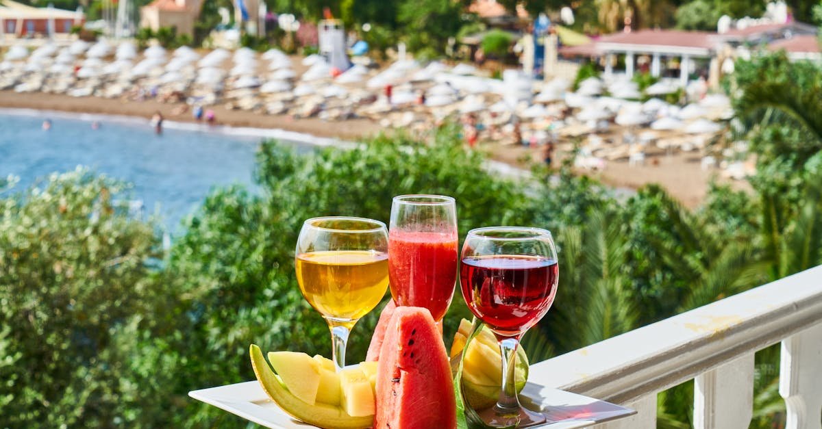 découvrez notre sélection de recettes de cocktails savoureux et rafraîchissants, parfaits pour toutes les occasions. que vous soyez amateur ou mixologue en herbe, inspirez-vous de nos idées pour impressionner vos invités et égayer vos soirées.