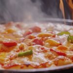 Chez Pizza Dotta, die Authentizität schmeckt man in jedem Bissen: Von Pasta bis zu süßen Köstlichkeiten wird alles hausgemacht!